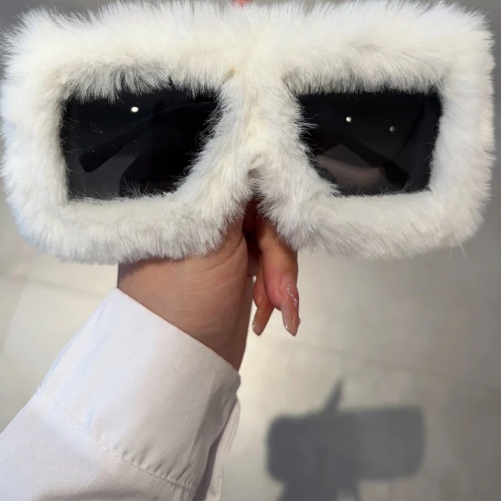 BLACK FAUX MINK OVERSIZED GLASSES (BRAND NEW)